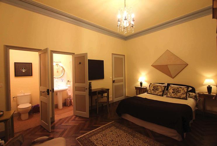 Les Buis Bed & Breakfast อิล-ซูร์-เตต์ ภายนอก รูปภาพ